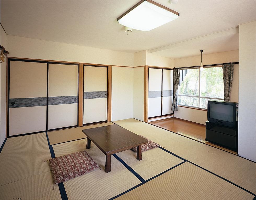 Villa Ichinose Яманути Экстерьер фото